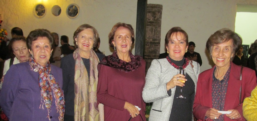 Pilar Paz, Nelly Sarria, Gaby Paz, Ximena Hormaza y Ruth Cepeda