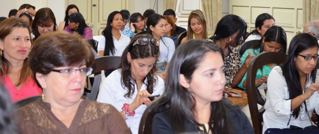 Setenta mil mujeres de los municipios  de Buenos Aires, Santander de Quilichao, Guachené, Puerto Tejada, Corinto, Páez, Totoró, Piendamó, El Tambo, Patía, San Sebastián y Florencia,  se beneficiarán del programa de prevención del cáncer de cuello uterino. 