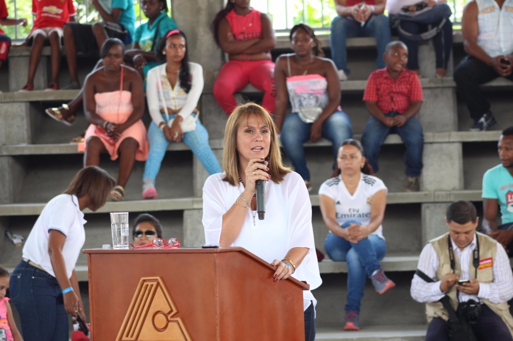 La superintendente del Subsidio Familiar, Griselda Restrepo, destacó la inversión social hecha por Comfacauca en el norte del Departamento.