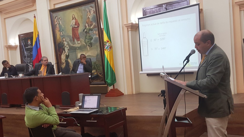 El gerente de la Industria Licorera del Cauca, Juan Pablo Matta Casas, solicitó apoyo de la Asamblea Departamental para rechazar el proyecto de Ley 152 que afectaría a las licoreras departamentales.