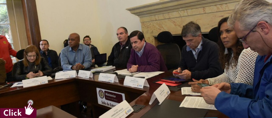 El ministro del Interior, Juan Fernando Cristo, presidió videoconferencia con autoridades civiles y militares de los 32 departamentos, para revisar la situación de orden público con motivo de las movilizaciones de sectores indígenas y campesinos en regiones del país.