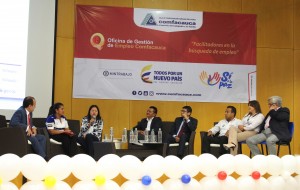 Empresarios y jóvenes beneficiarios del programa ’40 Mil Primeros Empleos’ contaron su positiva experiencia.