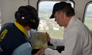 El Presidente Santos sobrevoló la zona afectada por las fuertes lluvias ocasionadas en el departamento del Magdalena por la influencia del huracán Matthew a su paso por el Mar Caribe.