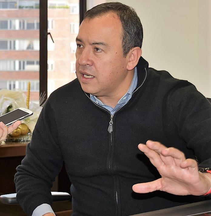 Alfonso Prada, director nacional Sena. “Desde hace varios años hemos venido preparando al SENA para intervenir de la manera más eficiente en el posconflicto”.