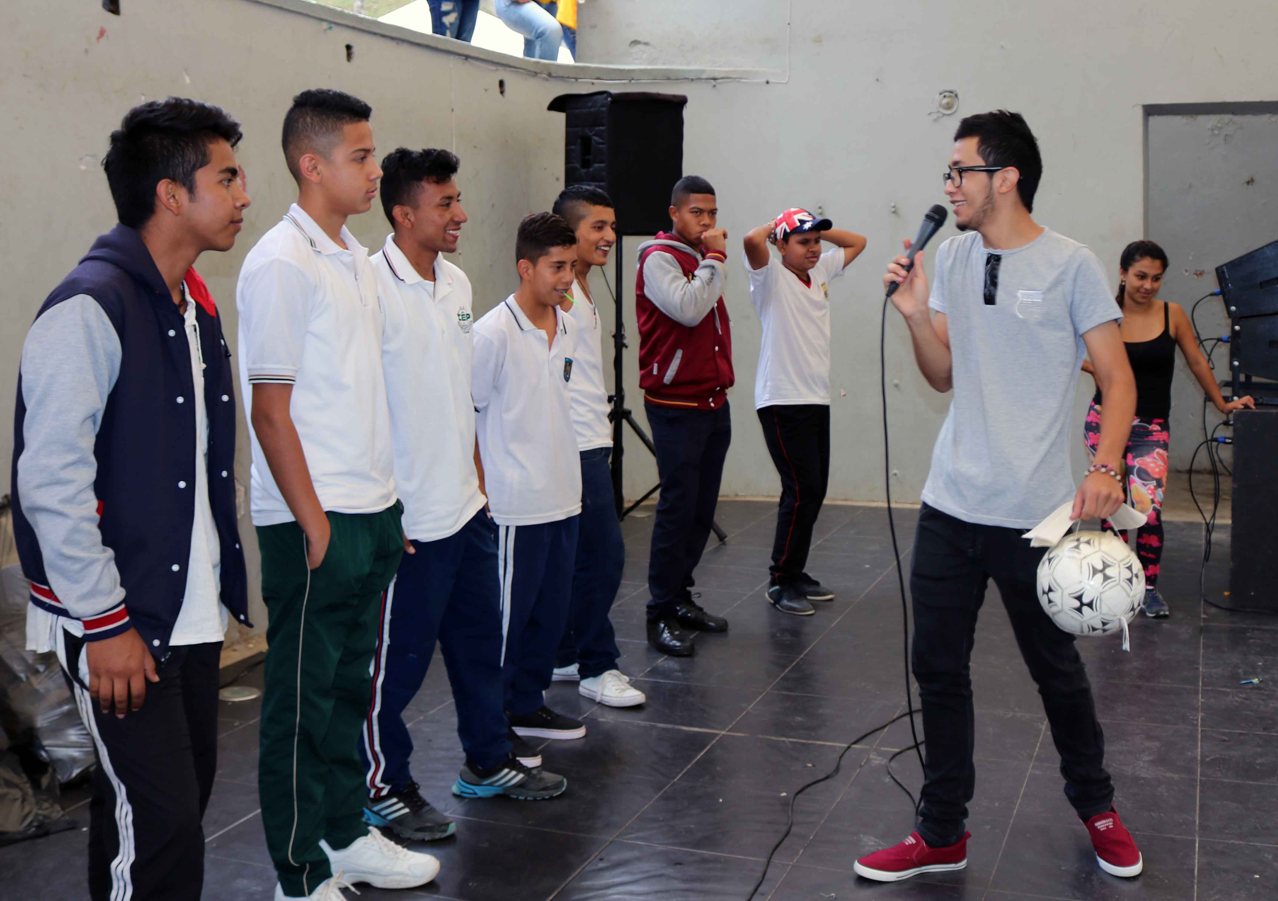 El concurso Ruleta de Educación Sexual, se efectuó en el Encuentro Con-ciencia Juvenil, en el Rincón Payanés.