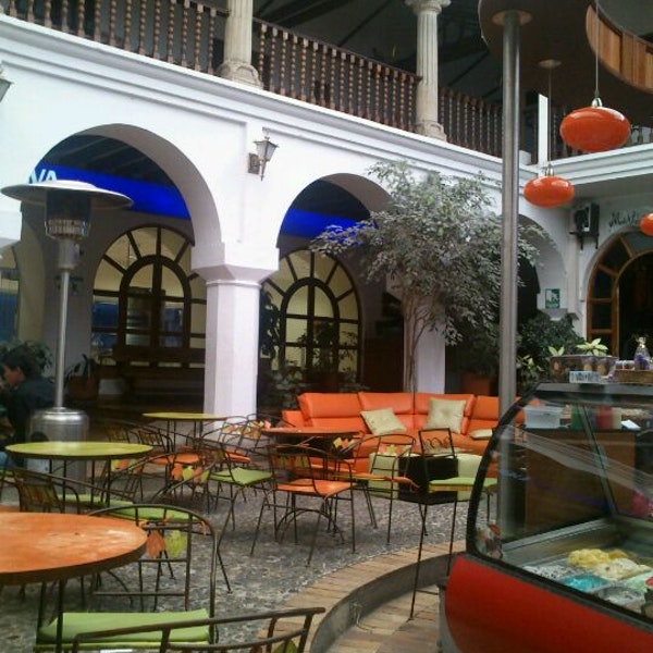 Residencias Colonial, en Tunja, hoy centro Comercial Colonial, en donde se habría hospedado Hitler en 1954.