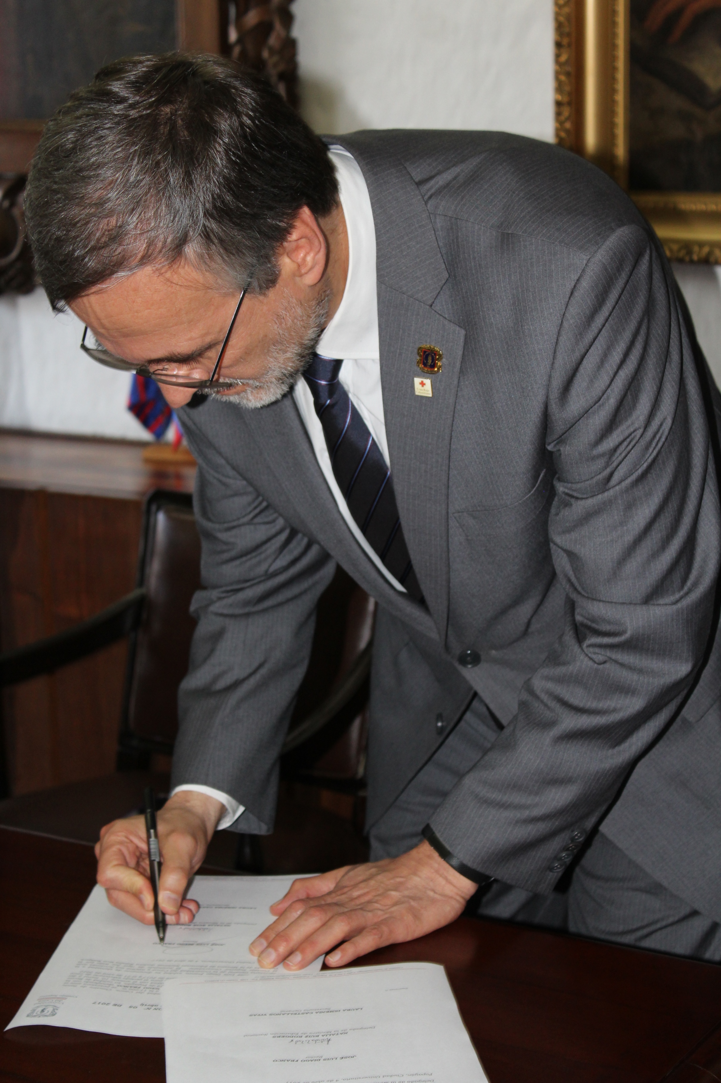 El comunicado lleva la firma del rector de Unicauca y presidente del Consejo Académico, José Luis Diago Franco