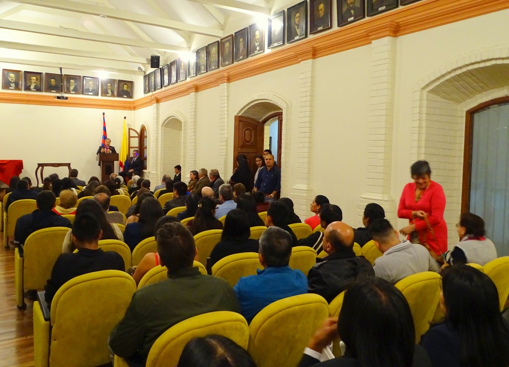 Muy concurrido estuvo el acto en el que el Consejo Superior le confirió la Medalla Universidad del Cauca, al ex rector Juan Diego Castrillón.   