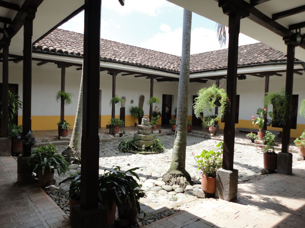 Foto 2 Casa Caldas Popayán