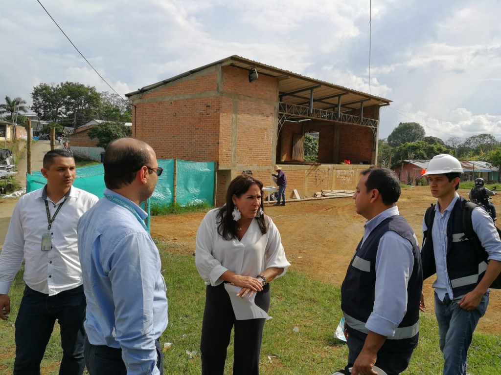 La directora de Prosperidad Social, Susana Correa, visitó obras de infraestructura que adelanta esa entidad en Santander de Quilichao.
