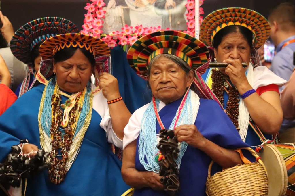Indígenas mayores