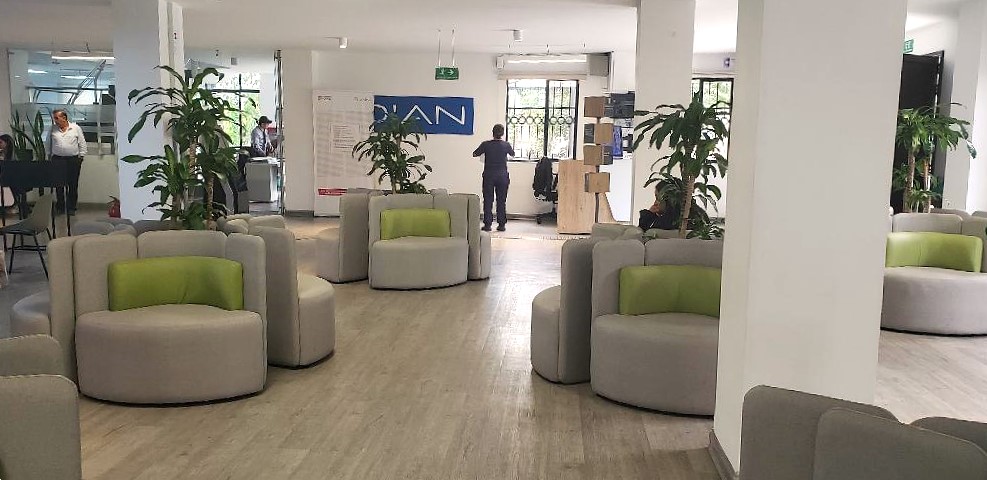 Funcionarios de la Dirección de Impuestos y Aduanas de Popayán, corroboraron que, correos enviados a nombre de esa entidad son fraudulentos. Foto de Alberto Muñoz